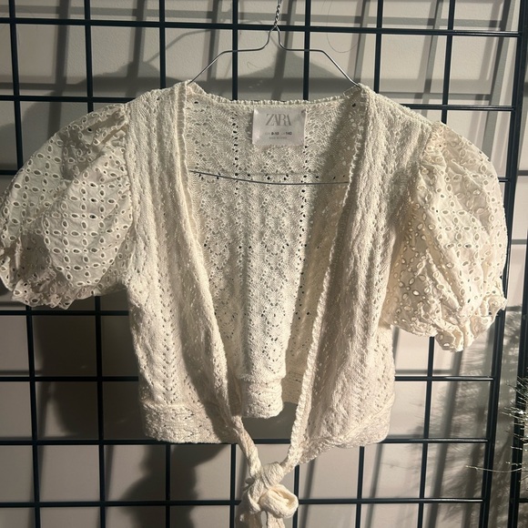 Zara Other - Zara Girl’s‎ Cream Eyelet Top